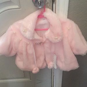 NWTS- Pink Faux Fur Cape!